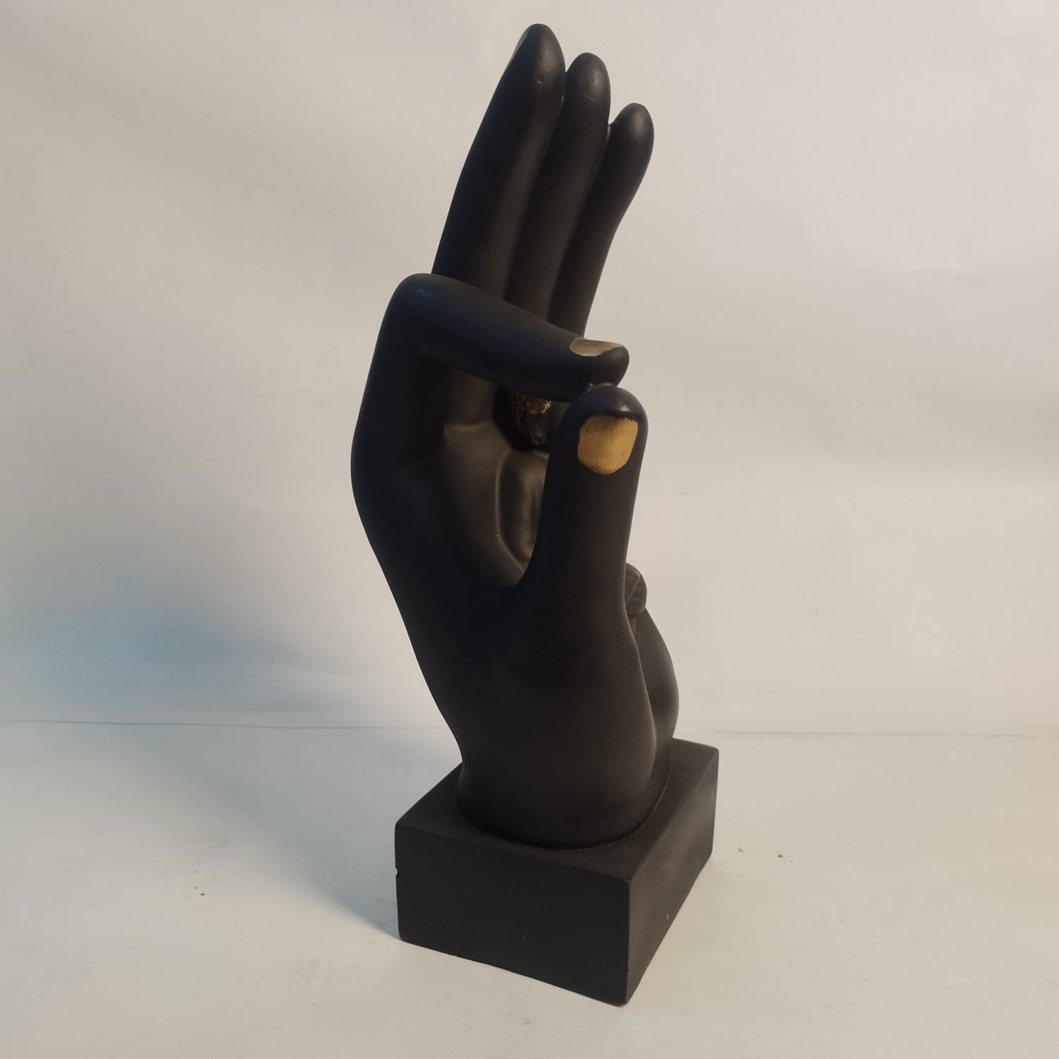 https://977crafts.com/storage/photos/1/Category/Home Decor/Buddha-1 (1).jpeg